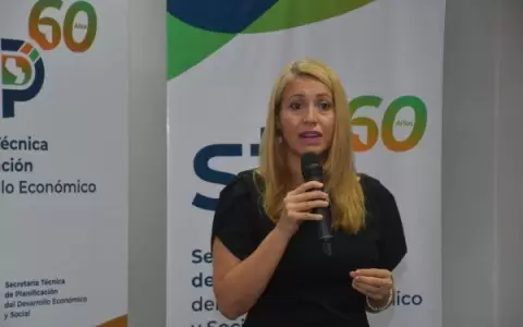 Este jueves asumi� Carmen Ubaldi como nueva ministra de la STP