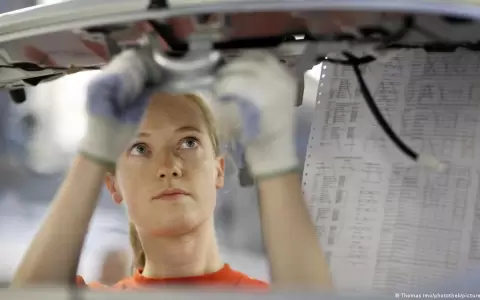 Ford eliminar� 3.800 empleos en Europa en tres a�os