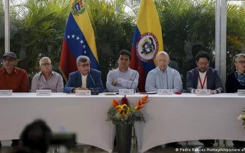 Gobierno colombiano y el ELN comienzan segundo ciclo de negociaciones de paz en M�xico