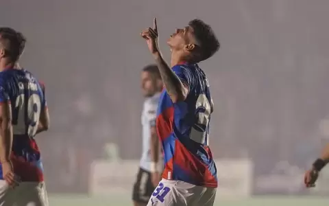 Cerro Porte�o vence a Guaire�a en el debut de Facundo Sava