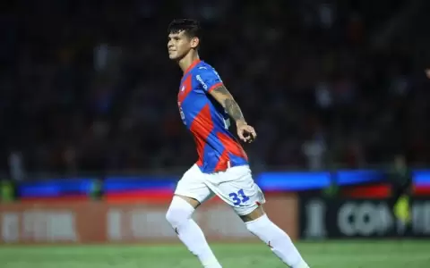 Cerro Porte�o cumple ante Curic� Unido y avanza a la fase 3