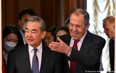 China apuesta por desarrollar los lazos con Rusia pese a la tensi�n en mundo