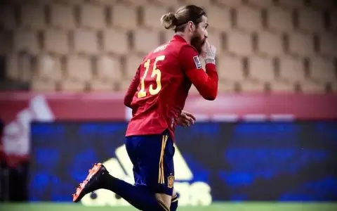 Sergio Ramos anuncia su retiro de la selecci�n espa�ola