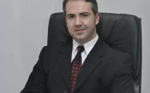 "No se puede imponer a Jim�nez que asuma un cargo", dice abogado sobre pol�mica en la Corte
