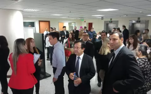 Actuarios y ujieres judiciales se manifiestan para exigir aumento salarial