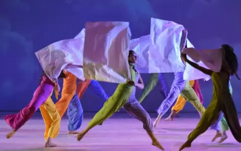 IMA: Coloquio de danza contempor�nea con Dominique von Th�men y Carmi�a Mart�nez