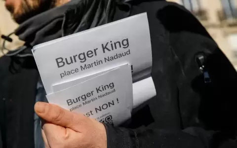 La peculiar lucha de un barrio obrero de Par�s contra un Burger King