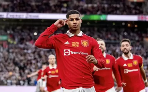 Manchester United se queda con el sue�o del Newcastle de Almir�n