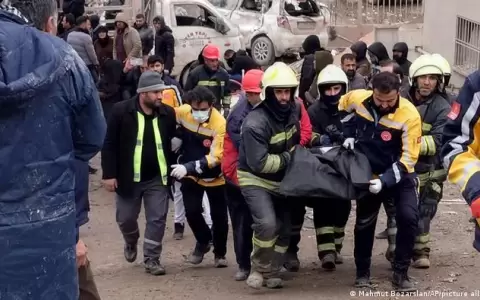 Terremoto en Turqu�a y Siria deja m�s de 5.000 muertos