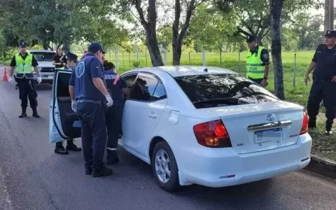 Presunto feminicidio: docente fue asesinada en el interior de un veh�culo