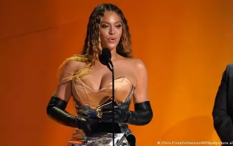 Beyonc� se convierte en la artista con m�s Grammys de la historia