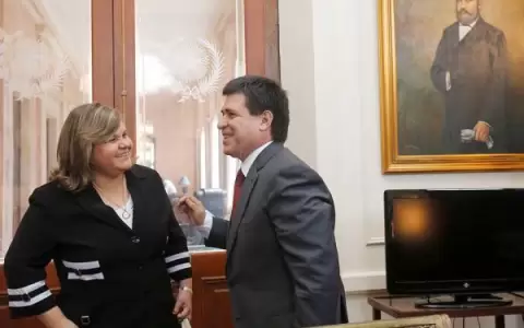 Samaniego dice que llamar� a Cartes y le pedir� que renuncie a la presidencia de la ANR