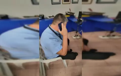 Joven denuncia que fue echado de un supermercado por entrar descalzo