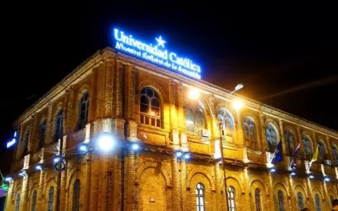 La Universidad Cat�lica rompe el silencio y da su versi�n sobre el caso Whittingslow - Kriskovich