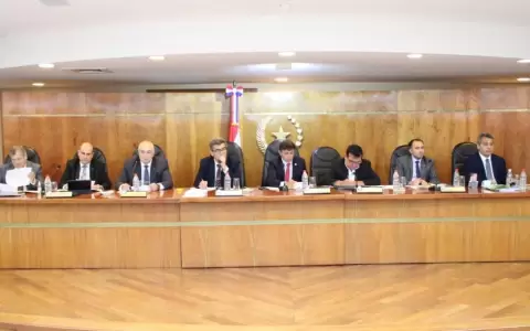 CM rechaza pedido de revisi�n de examen de dos candidatos a ministro de la Corte