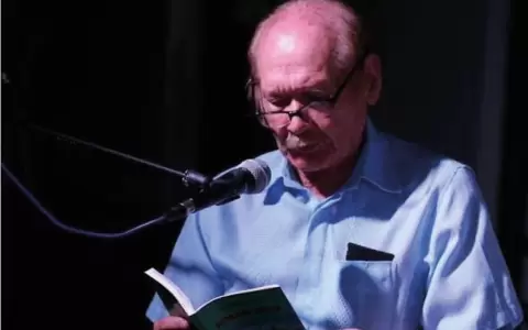 PEN Club Paraguay: homenaje a Luis Mar�a Mart�nez