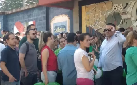 Padres de colegio lambare�o se oponen a que alumnos acusados por acoso sigan en la instituci�n