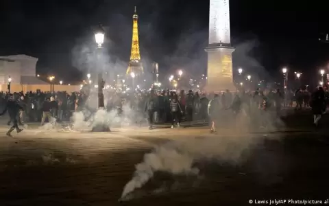 Aplazada la visita de Carlos III a Francia por las protestas