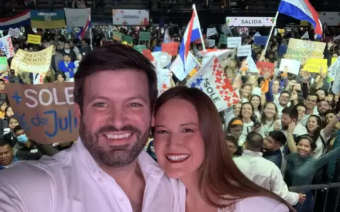 Censura a la libertad expresi�n: Defelippe, candidato por la Concertaci�n, plantea cerrar medio de comunicaci�n