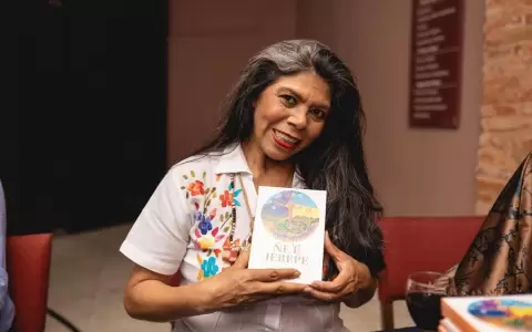 Laura Ferreira: El arte de la palabra en escena