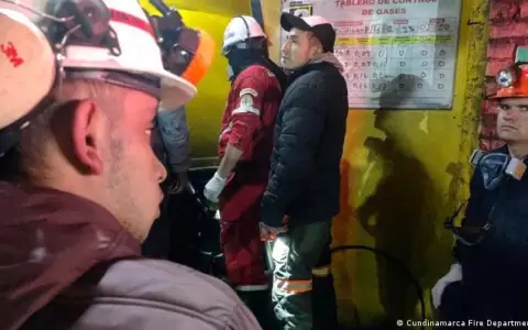 Al menos 11 personas mueren en explosi�n de minas en Colombia