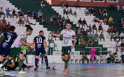 Para aplaudir: golazo de Rodr�guez en el triunfo de Paranaense