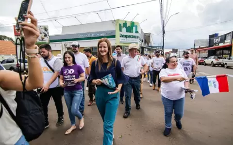 Sole N��ez propone oficinas regionales de la Vicepresidencia