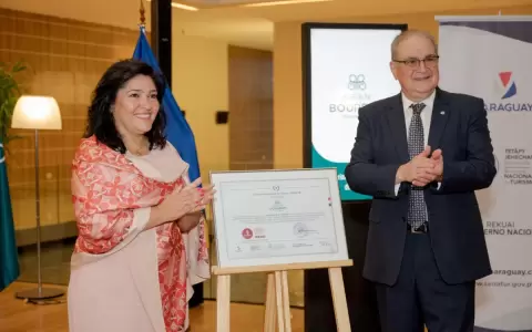 Senatur certific� al Gran Bourbon como el primer hotel cinco estrellas del Paraguay
