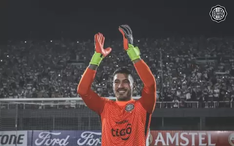 La selecci�n uruguaya convoca a Gast�n Olveira