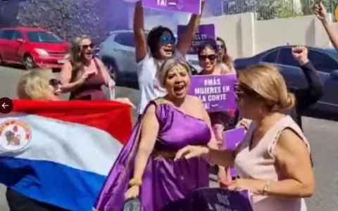 Celebran elecci�n de una mujer en la terna para ministro de la Corte