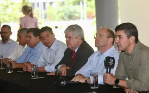 Lluvia de cr�ticas al Comit� Ol�mpico por uso del recinto para acto pol�tico con Santiago Pe�a