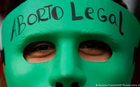 Controversia en Puerto Rico por un proyecto de ley sobre el aborto