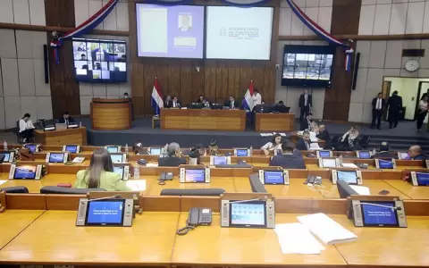 Juicio pol�tico: diputados no logran cu�rum y vuelven a convocar a otra sesi�n en la fecha
