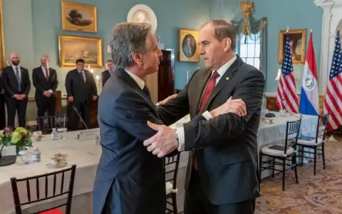 Gobierno de Biden insiste con plan para mejorar navegabilidad