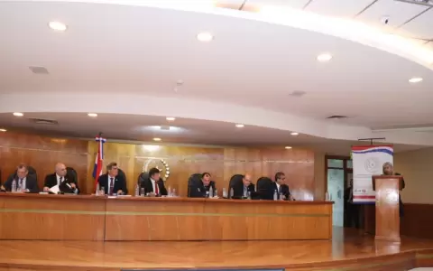 Contin�an las audiencias p�blicas de candidatos a ministro de la Corte