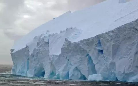 La capa de hielo de la Ant�rtida se est� derritiendo y no es buena noticia para la humanidad
