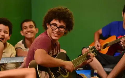 Proyecto "Melod�a infinita": la m�sica como medio de desarrollo personal