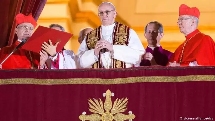 Papa Francisco: familiar y extraño a la vez