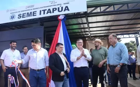 Autoridades del Gobierno aprovechan acto de la EBY para hacer proselitismo