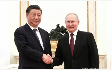 Xi invita a Putin a visitar China: �Somos grandes potencias vecinas�