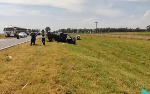 Uno de los hijos de Ram�n D�az choc� con el auto y muri� su esposa