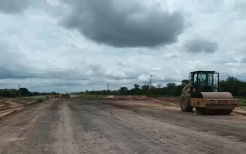 �Qu� dicen en Paraguay de la construcci�n de la megacarretera que unir� dos oc�anos a trav�s de su "infierno verde"?
