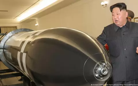 Pyongyang presume poderoso misil de largo alcance de combustible s�lido
