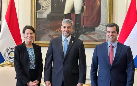 Ejecutivo propone a Cristina Escrib� c�mo para directorio del BCP