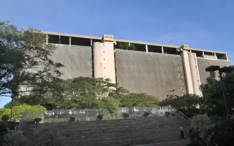 BCP mantiene tasa de referencia en 8,5 % al observar que se mantiene una "elevada incertidumbre"