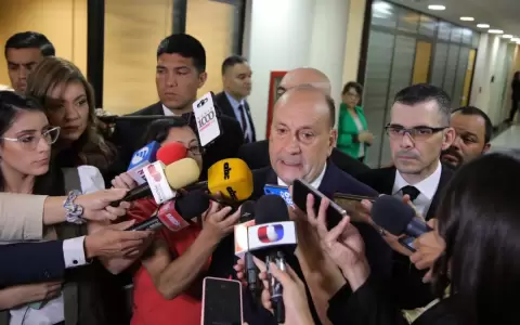 Ma�ana senadores presentar�n denuncia penal contra exfiscal general Sandra Qui��nez