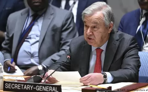Guterres denuncia ante Lavrov la ilegalidad de la invasi�n de Ucrania
