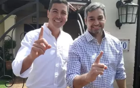 Abdo felicita a Pe�a y asegura una "transici�n ordenada"