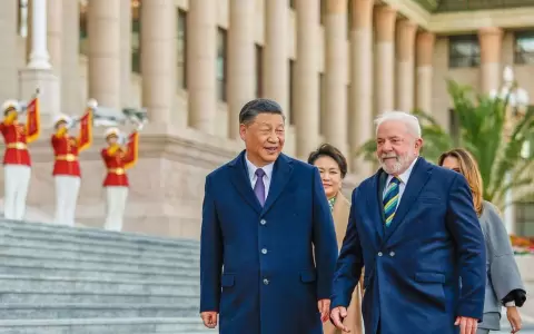 Lula y Xi Jinping firman 15 acuerdos de asociaci�n en Beijing