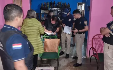 Detienen a tres hombres que perpetraron millonario robo a mano armada